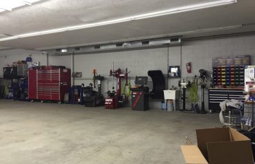 Custom Classics – Auto repair shop in Hernshaw WV