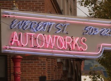 Everett Street Autoworks & Mechanics – Auto repair shop in Portland OR
