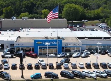 Ewald Chevrolet Buick Service Department – Auto repair shop in Oconomowoc WI