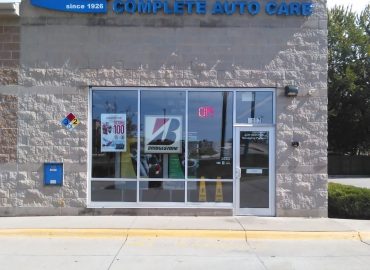 Firestone Complete Auto Care – Tire shop in Des Moines IA