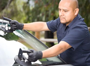 Glass America – Auto glass shop in Peoria IL