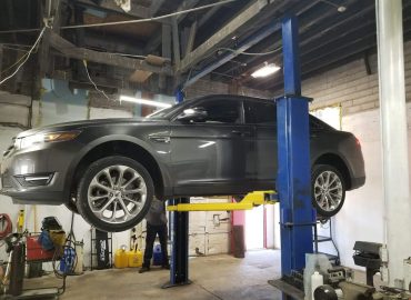 In & Out Truck & Auto Repair – Auto repair shop in McPherson KS