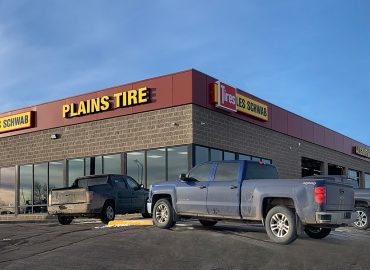 Les Schwab Plains Tire Center – Tire shop in Gillette WY
