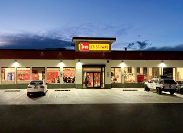 Les Schwab Tire Center – Tire shop in Redmond OR
