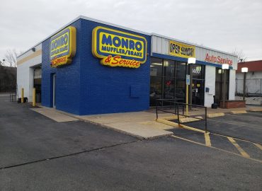 Monro Auto Service and Tire Centers – Tire shop in Johnston RI
