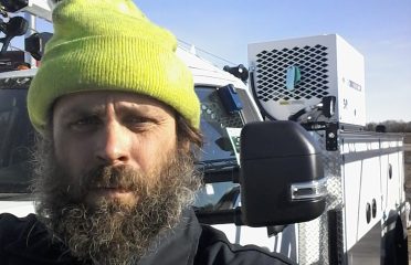 Owen’s Truck, Trailer, Tire,And RV Repair, LLC – Truck repair shop in Weyauwega WI