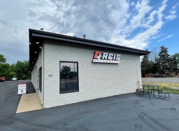 REIS Automotive – Greenfield – Oil change service in Milwaukee WI
