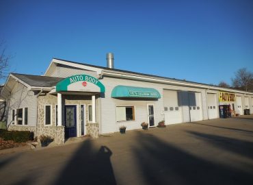 Vic’s Auto Body Repair – Auto body shop in Iowa City IA